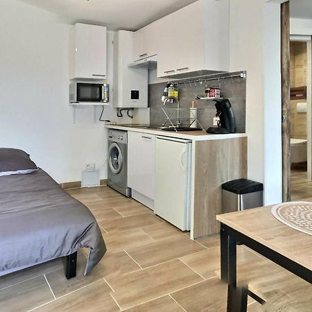 Bleu Lavande - Coquet Appartement Ambiance Village Істр Екстер'єр фото